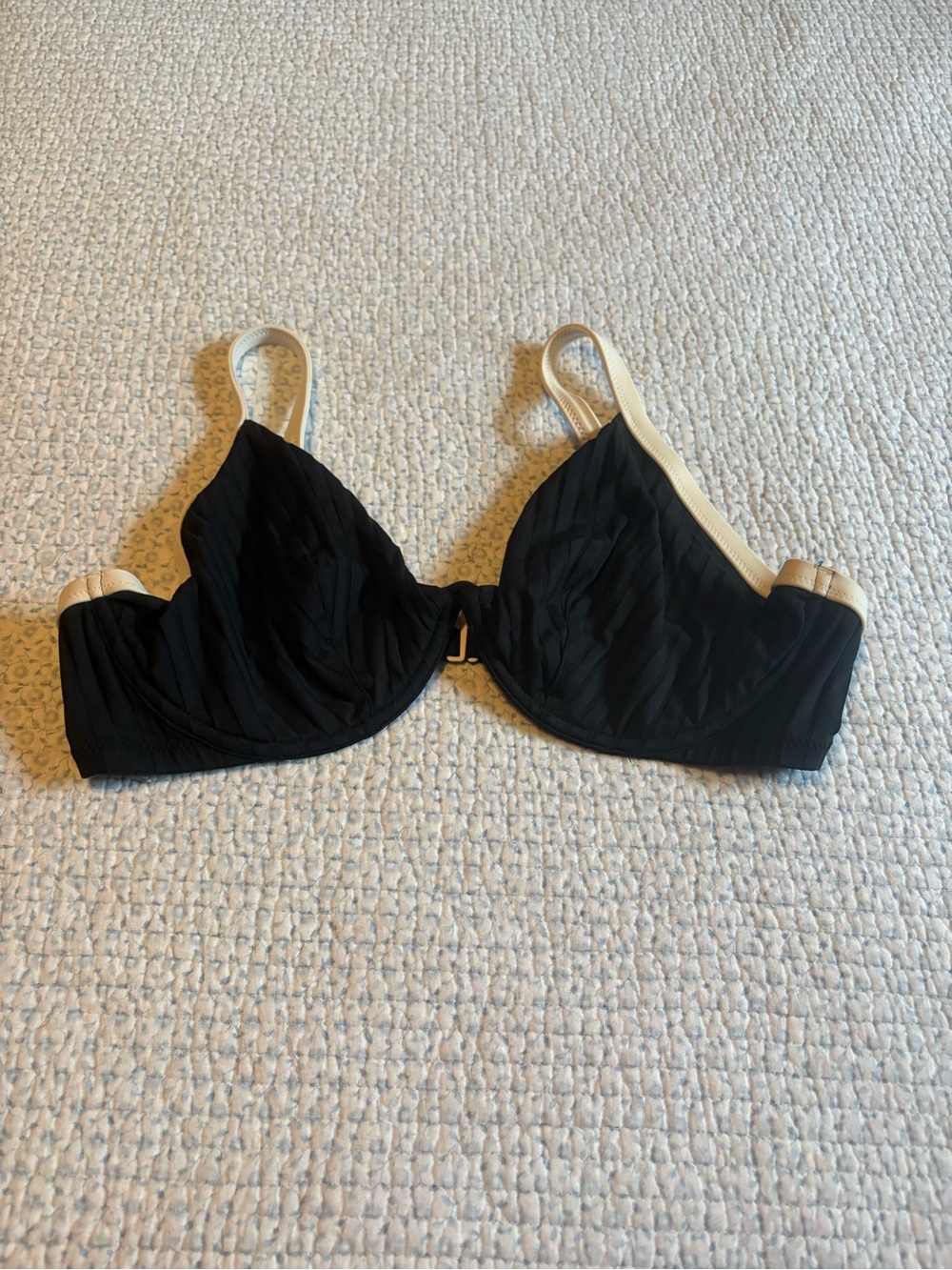 Aerie Black Unlined Underwire Swim Top 38D